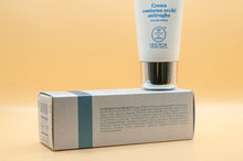 Carica l'immagine nel visualizzatore di Gallery, Crema Contorno Occhi Antirughe - tubo da 50 ml